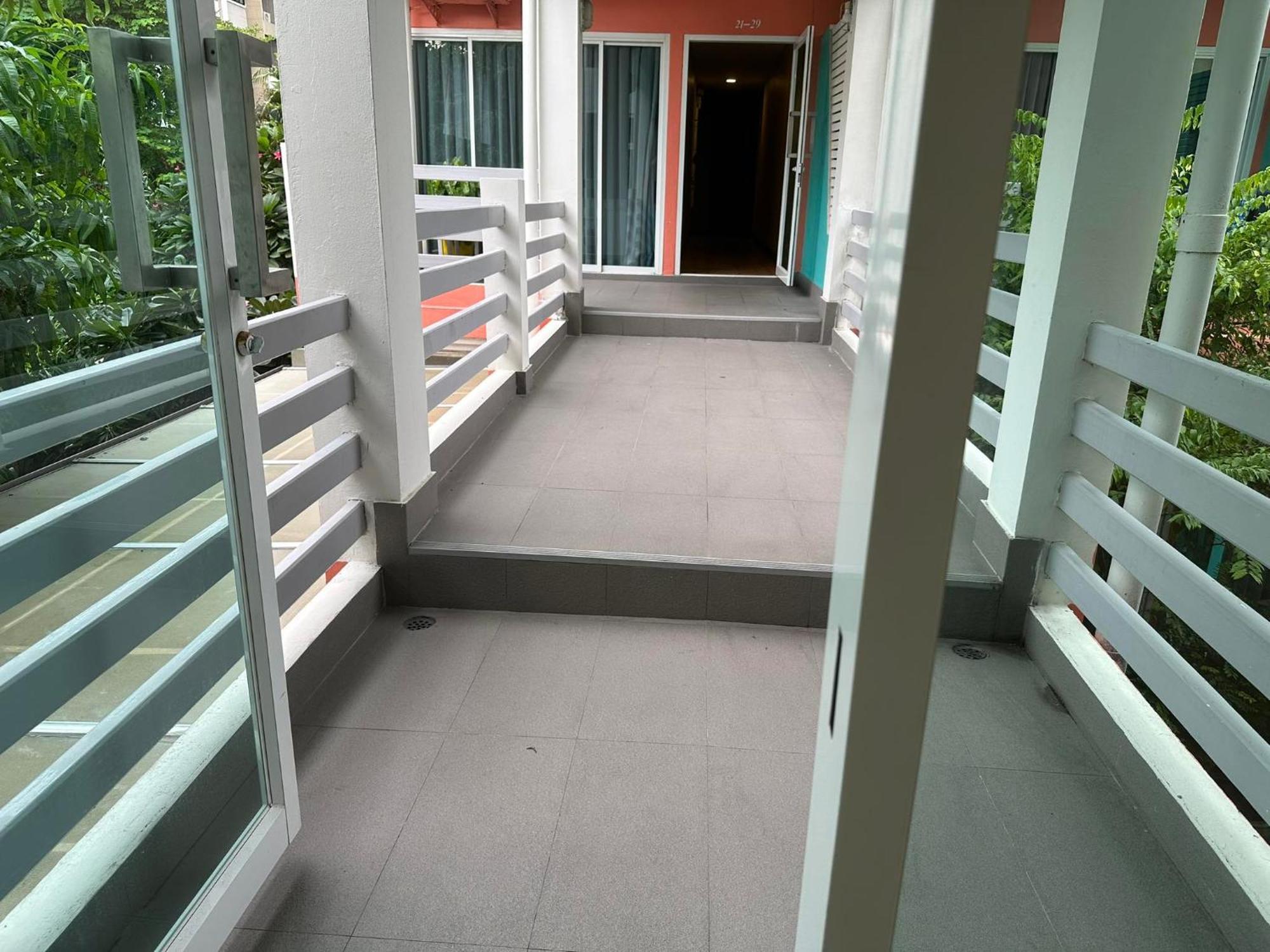 Bbhouse Pattaya Hotell Eksteriør bilde